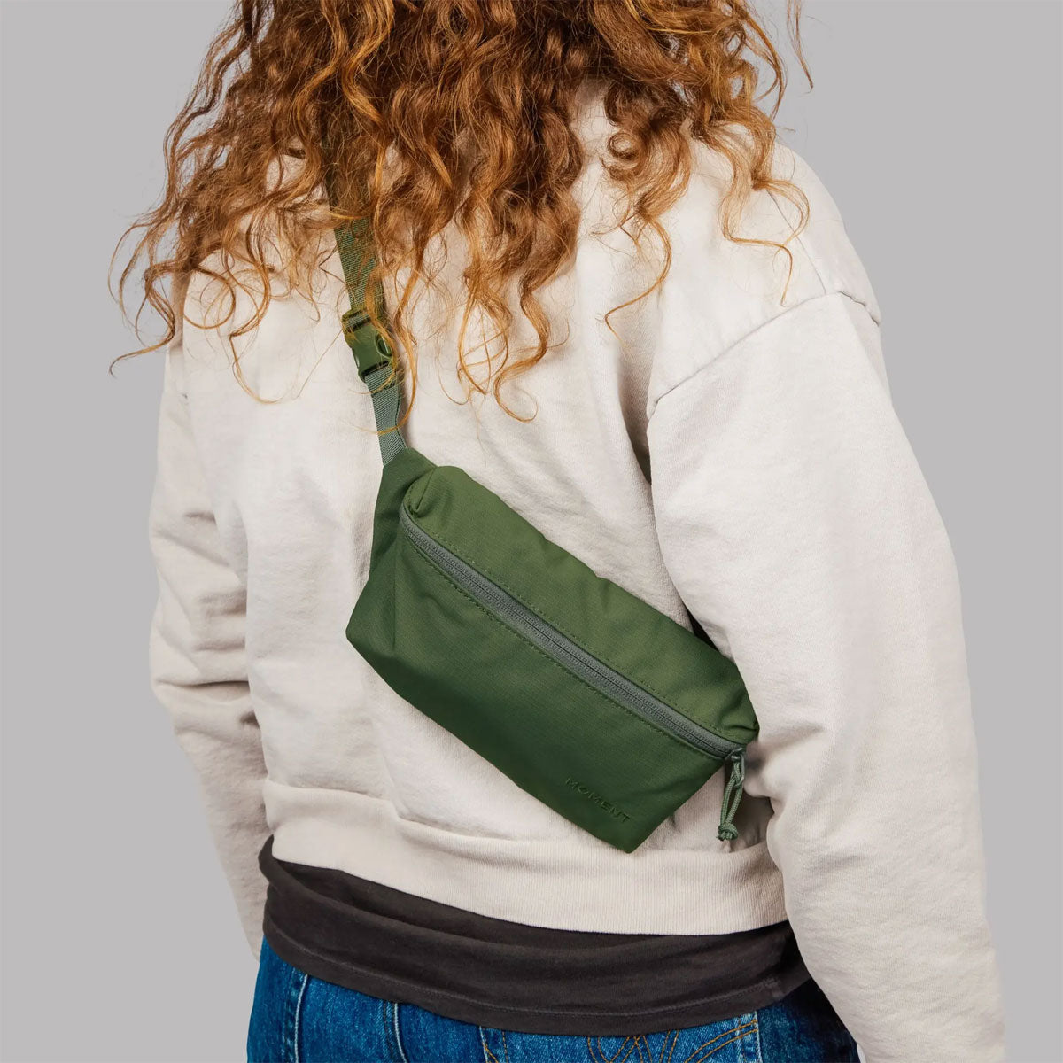 Moment : Everything Sling 1L