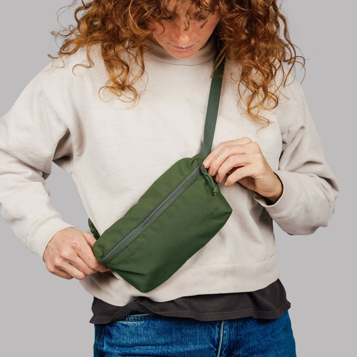 Moment : Everything Sling 1L