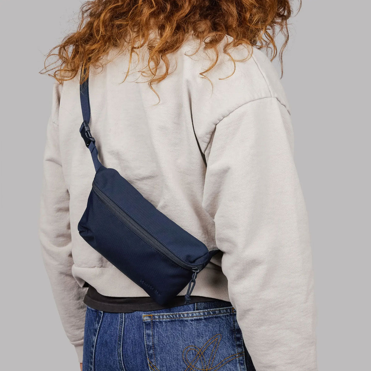 Moment : Everything Sling 1L
