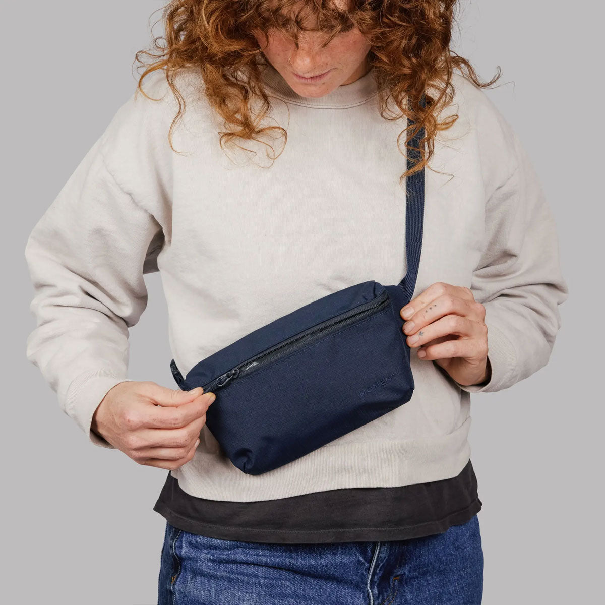 Moment : Everything Sling 1L