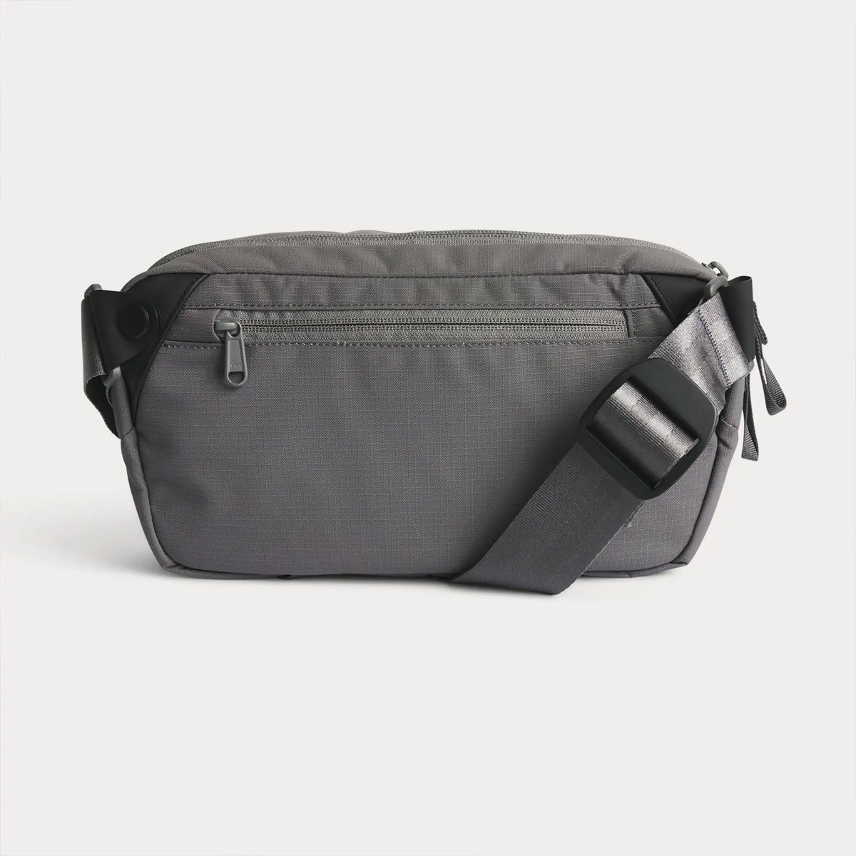 Moment : Everything Sling 4L : Black