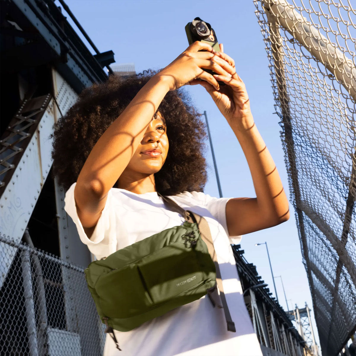 Moment : Slate 4L Camera Sling : Moss