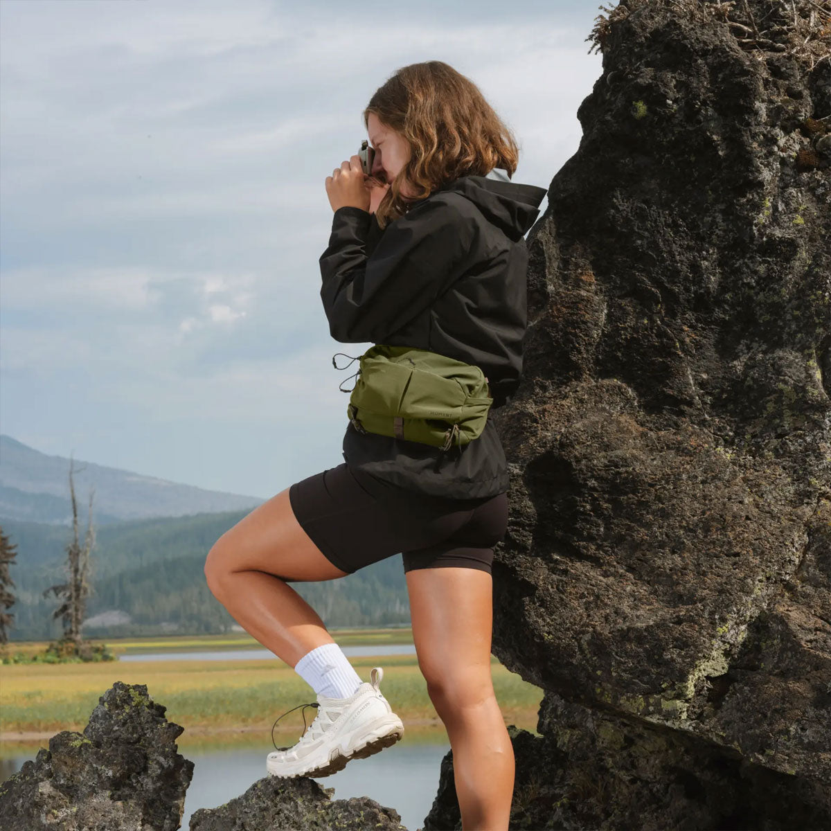 Moment : Slate 4L Camera Sling : Moss