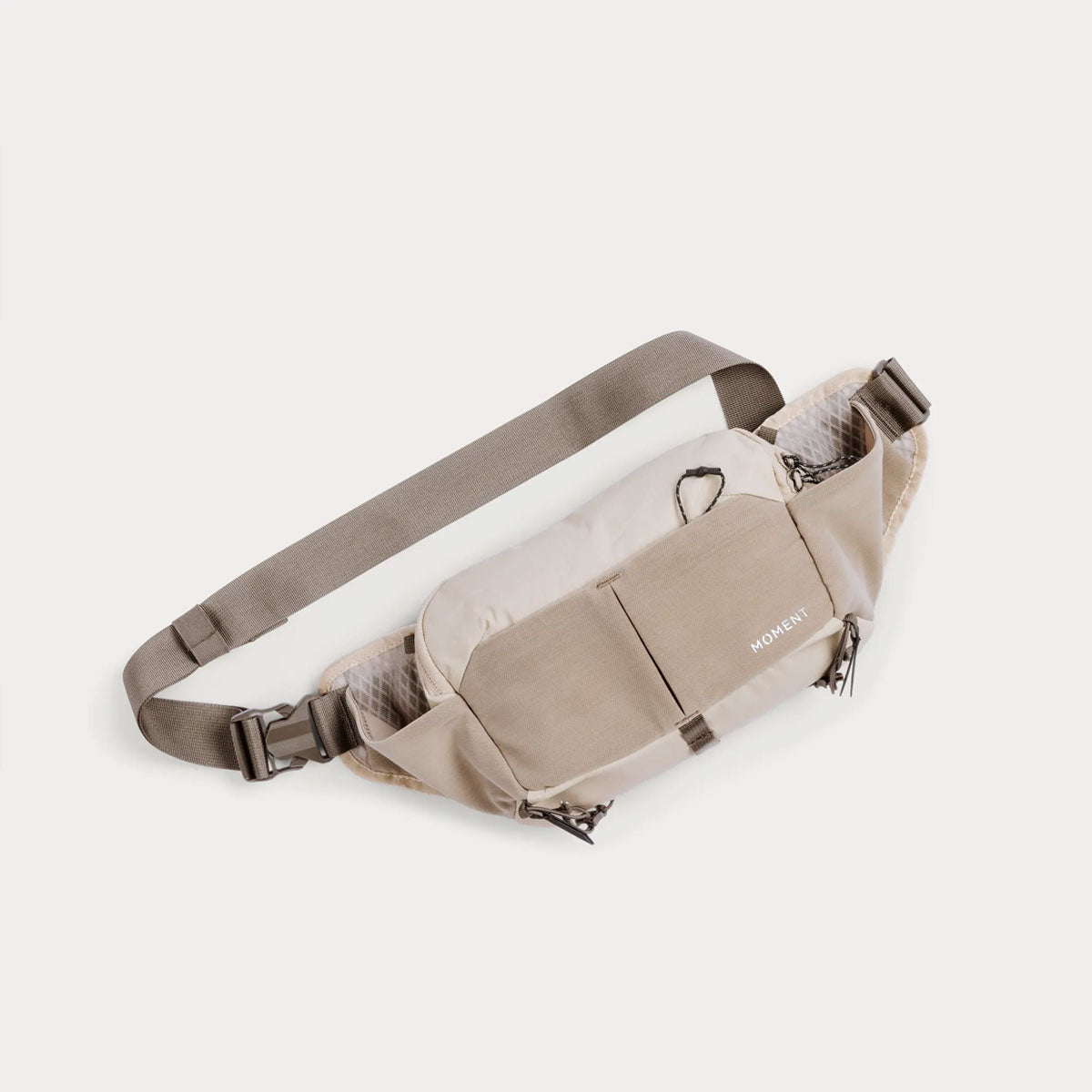 Moment : Slate 4L Camera Sling : Desert