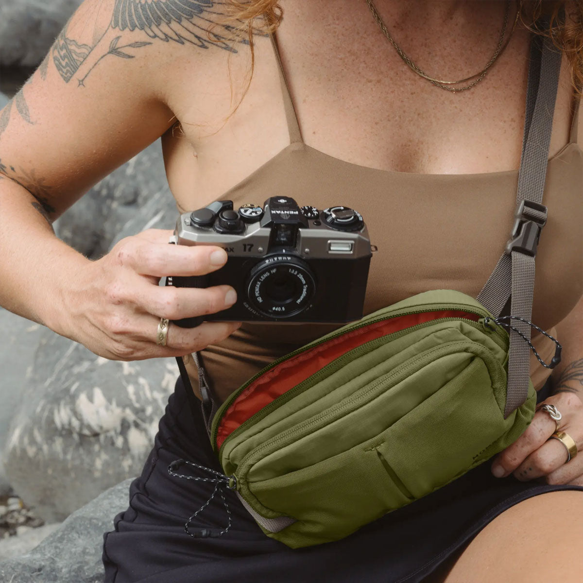 Moment : Take 1.5L Sling : Moss