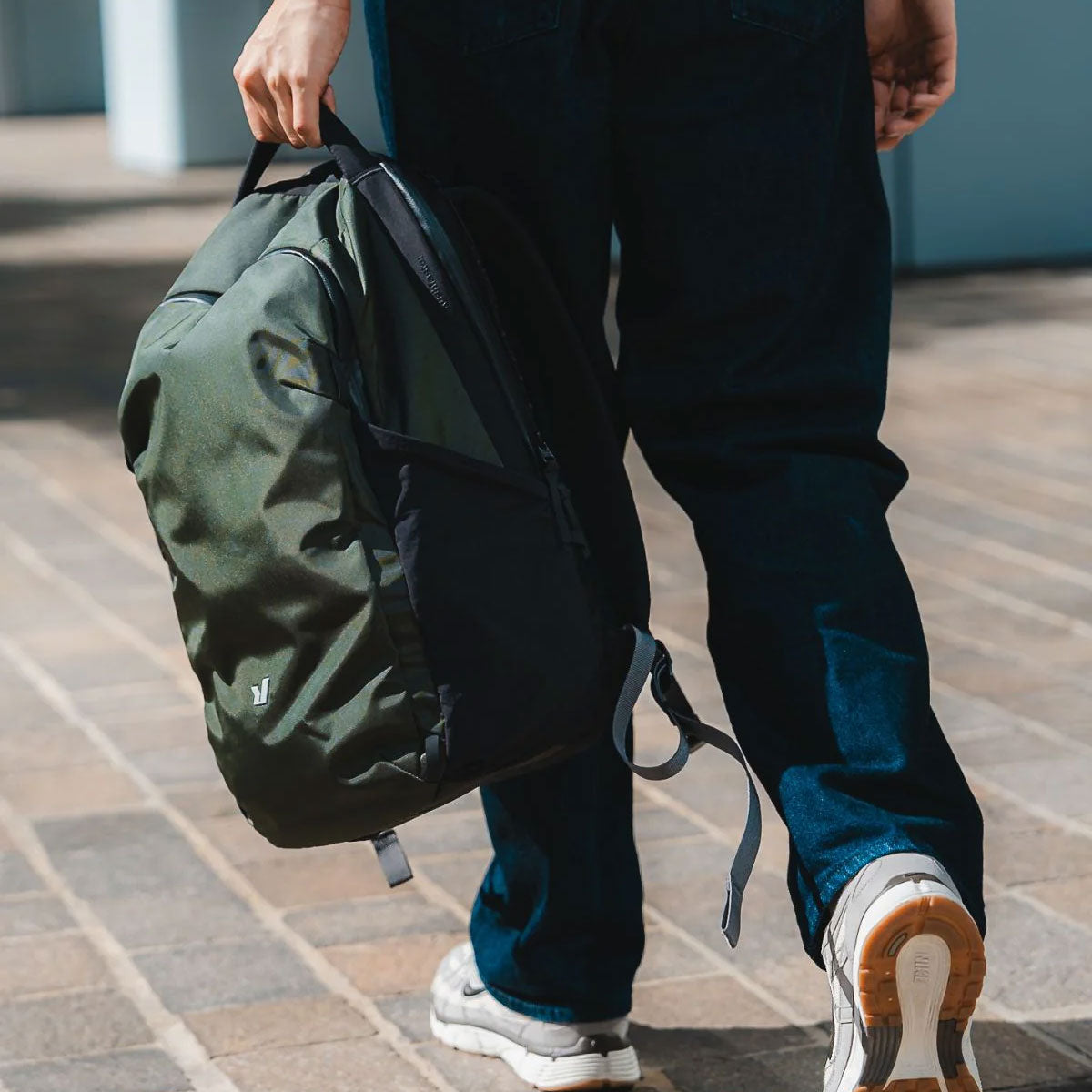 Rushfaster : EDC Pro Backpack 26L : Black
