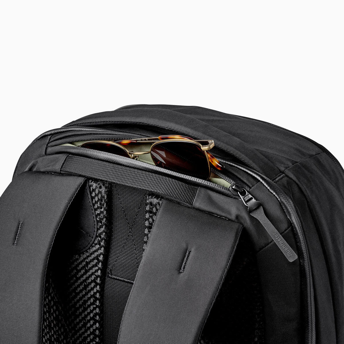 Rushfaster : EDC Pro Backpack 26L : Black