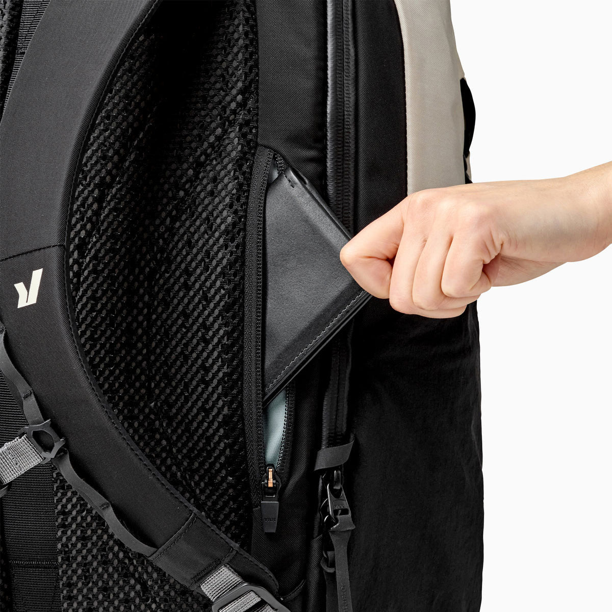 Rushfaster : EDC Pro Backpack 26L : Sand