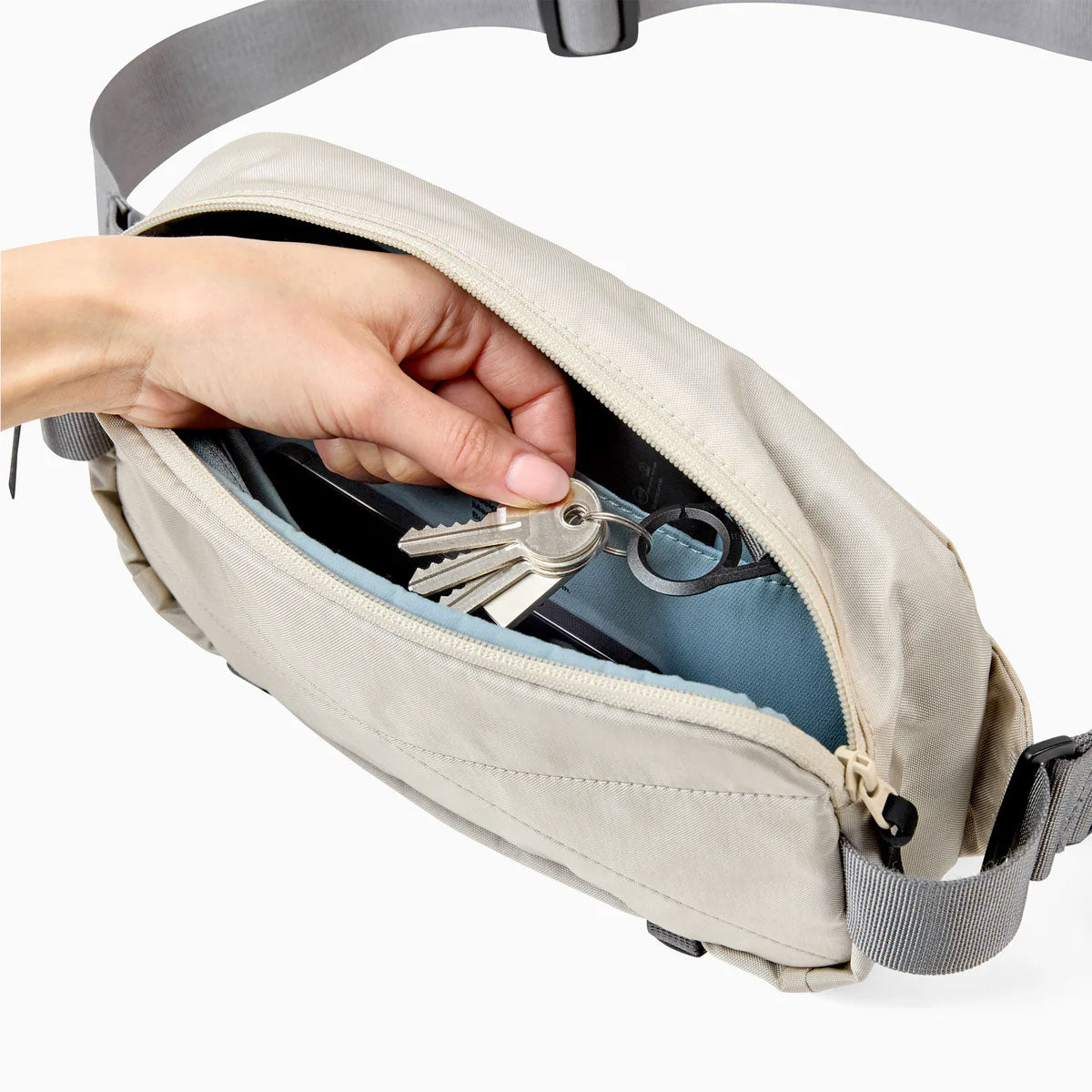 Rushfaster : EDC Sling Bag 4L : Sand