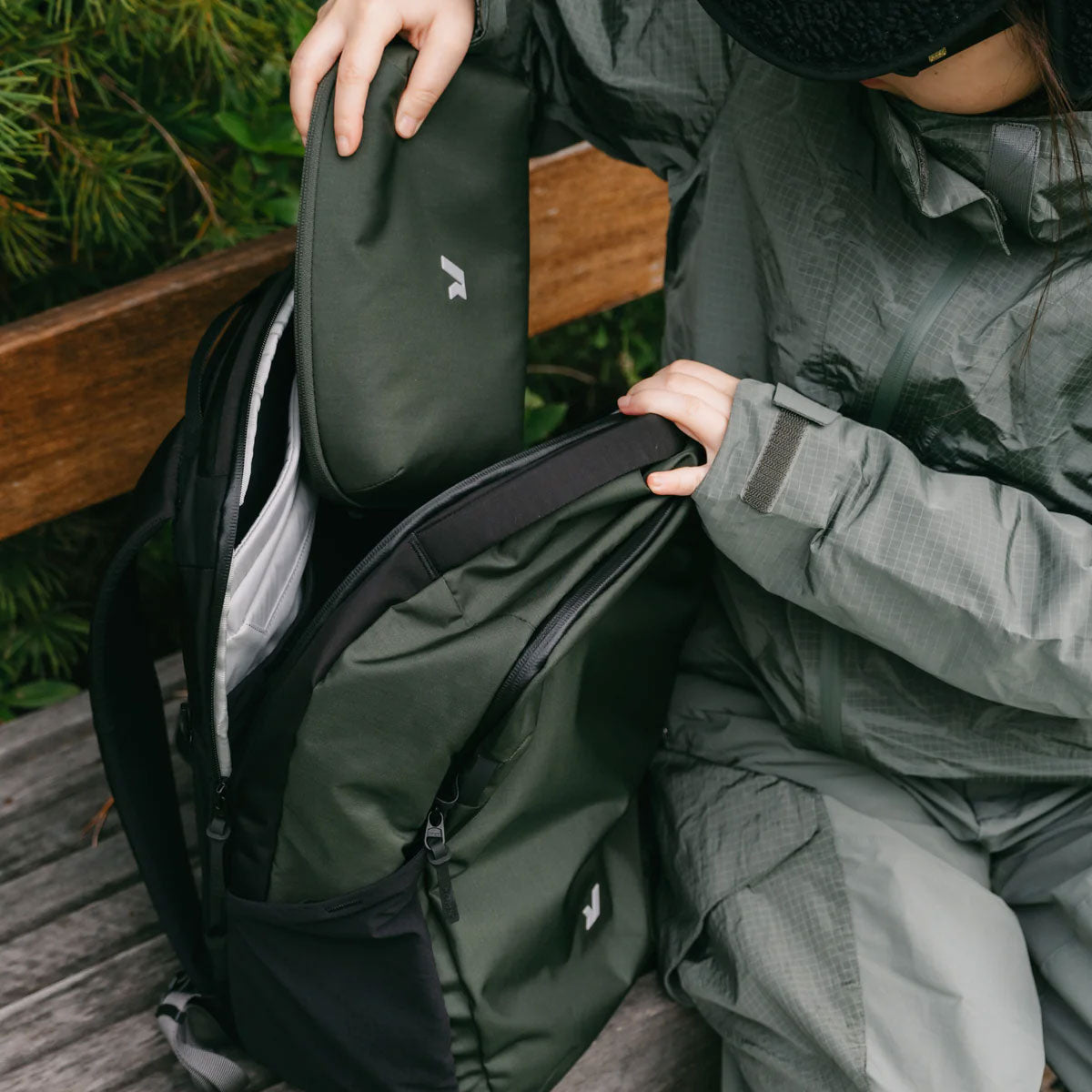 Rushfaster : Essential Tech Pouch : Black