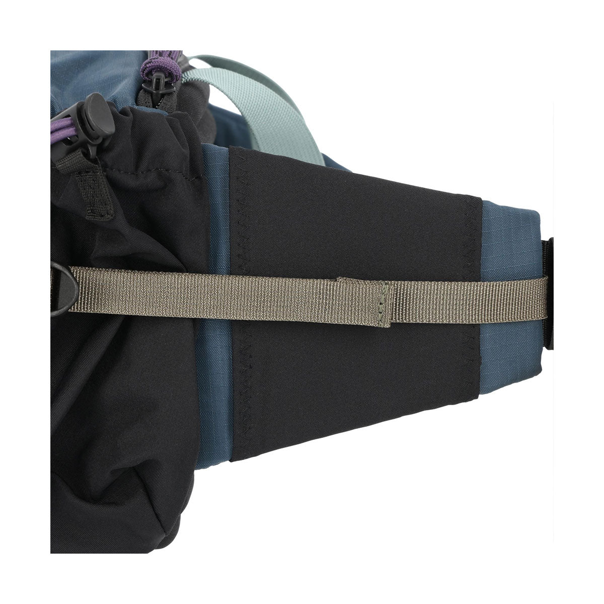 Topo Designs : Mountain Hydro Hip Pack : Black/Neutral