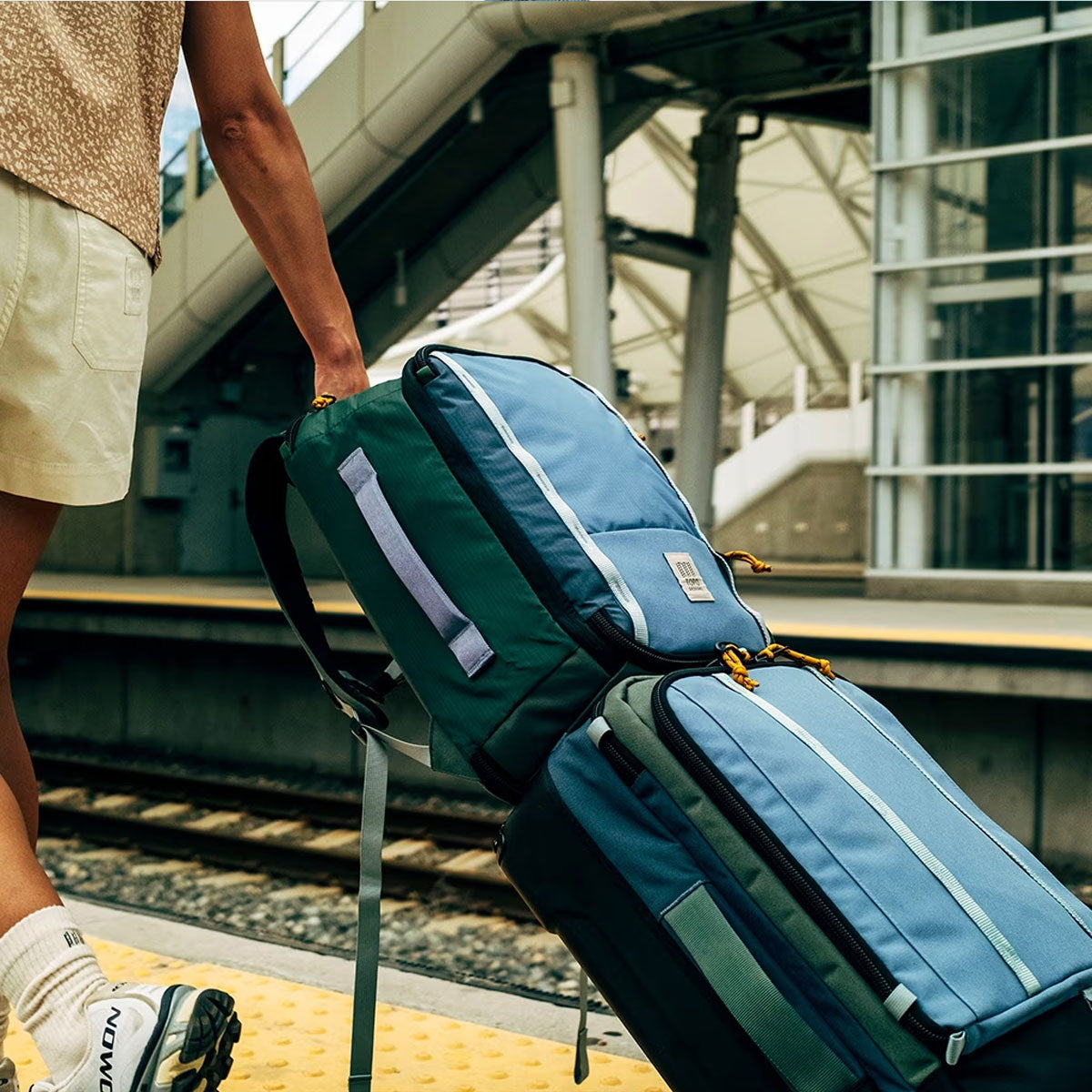 Topo Designs : Global Travel Backpack : Navy/Sahara