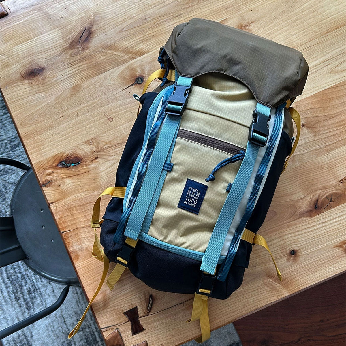 Topo Designs : Rover Trail Pack 22L : Forest/Goldenrod