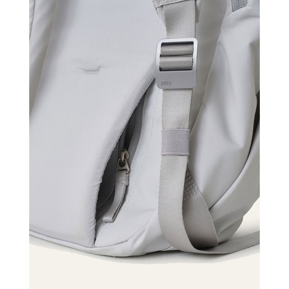 Urth : Norite 24L Backpack  : Ash Grey