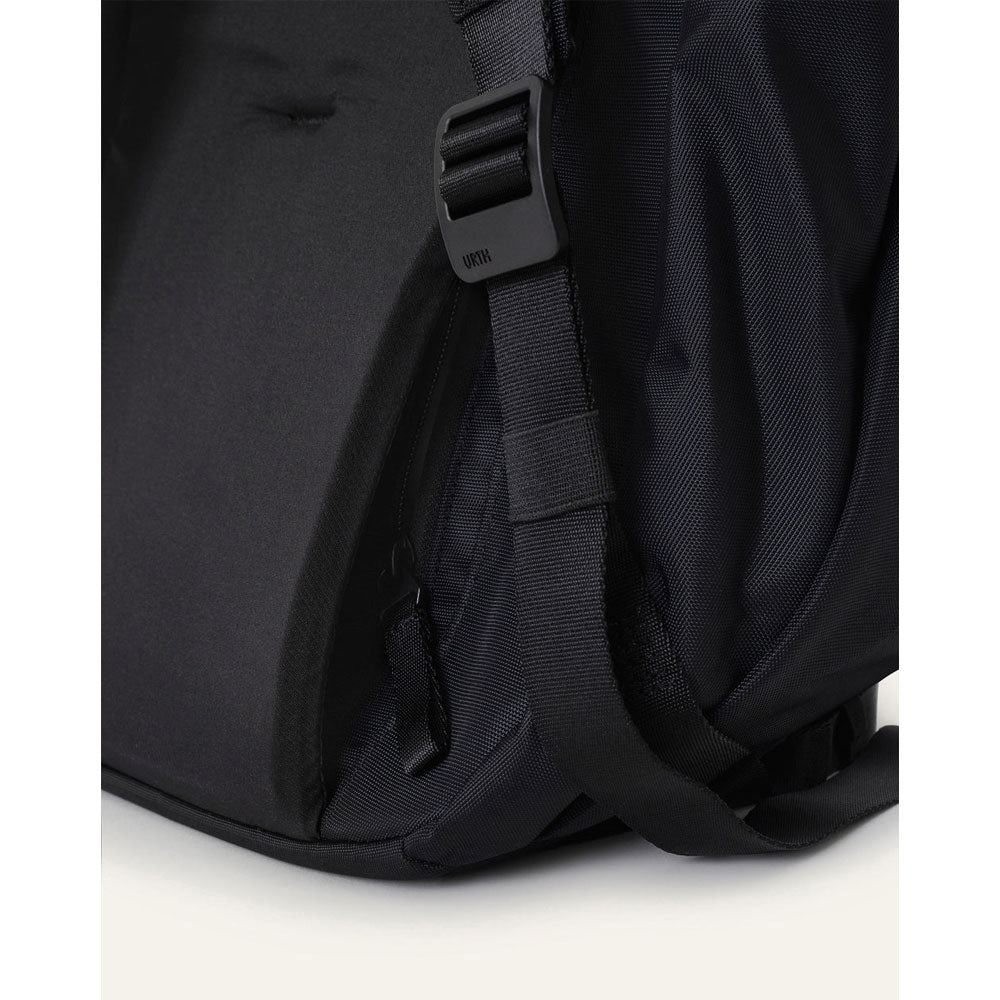 Urth : Norite 24L Backpack  : Black