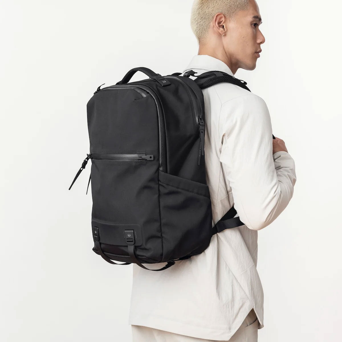 [PO] Black Ember : Citadel H2 25L : Jet Black