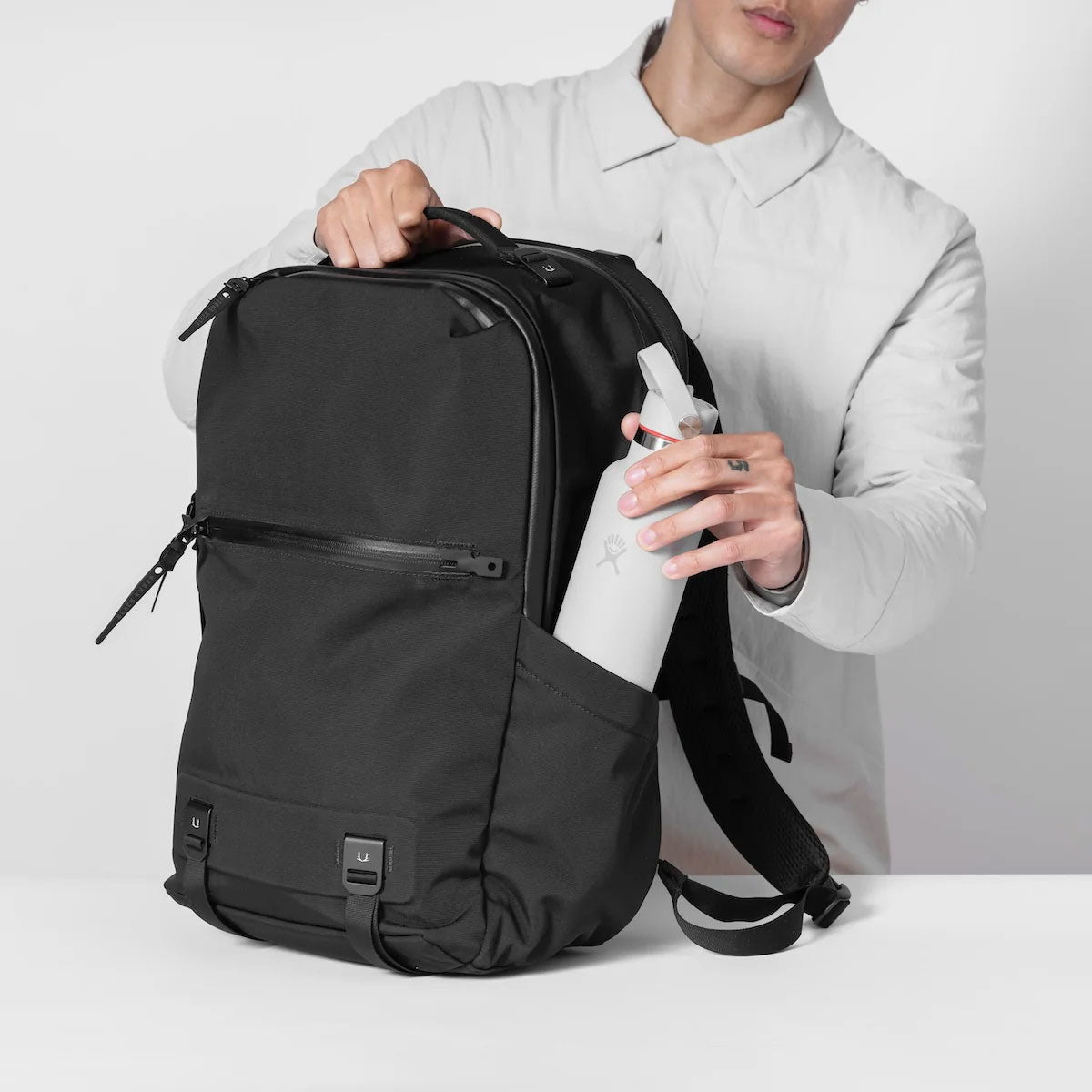 [PO] Black Ember : Citadel H2 25L : Jet Black