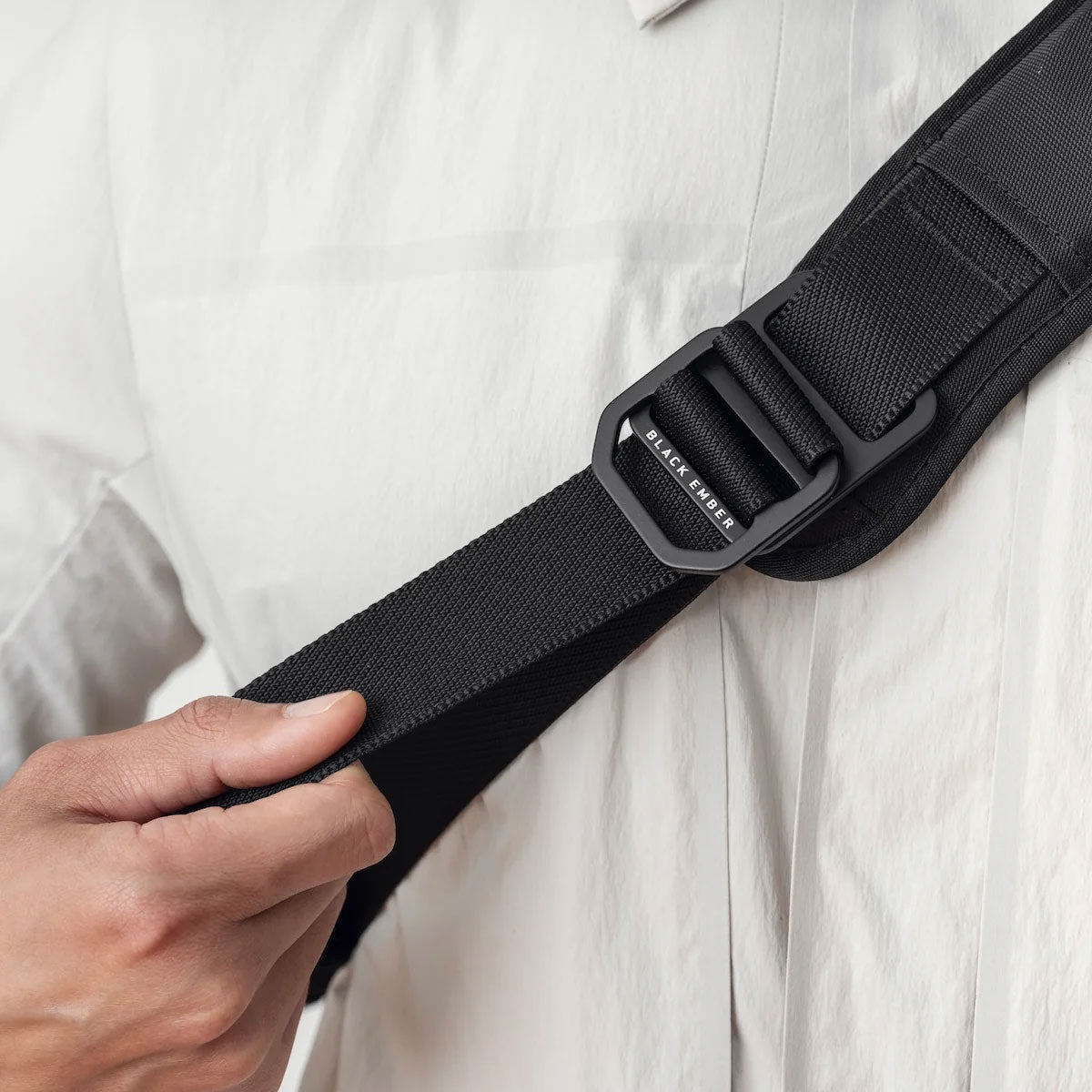 [PO] Black Ember : Grip Sling 06 : Jet Black