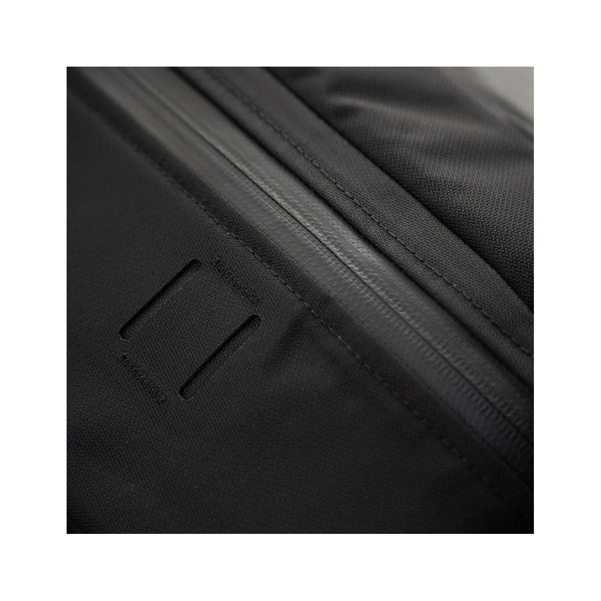 Black Ember : Citadel_R3 25 : Jet Black