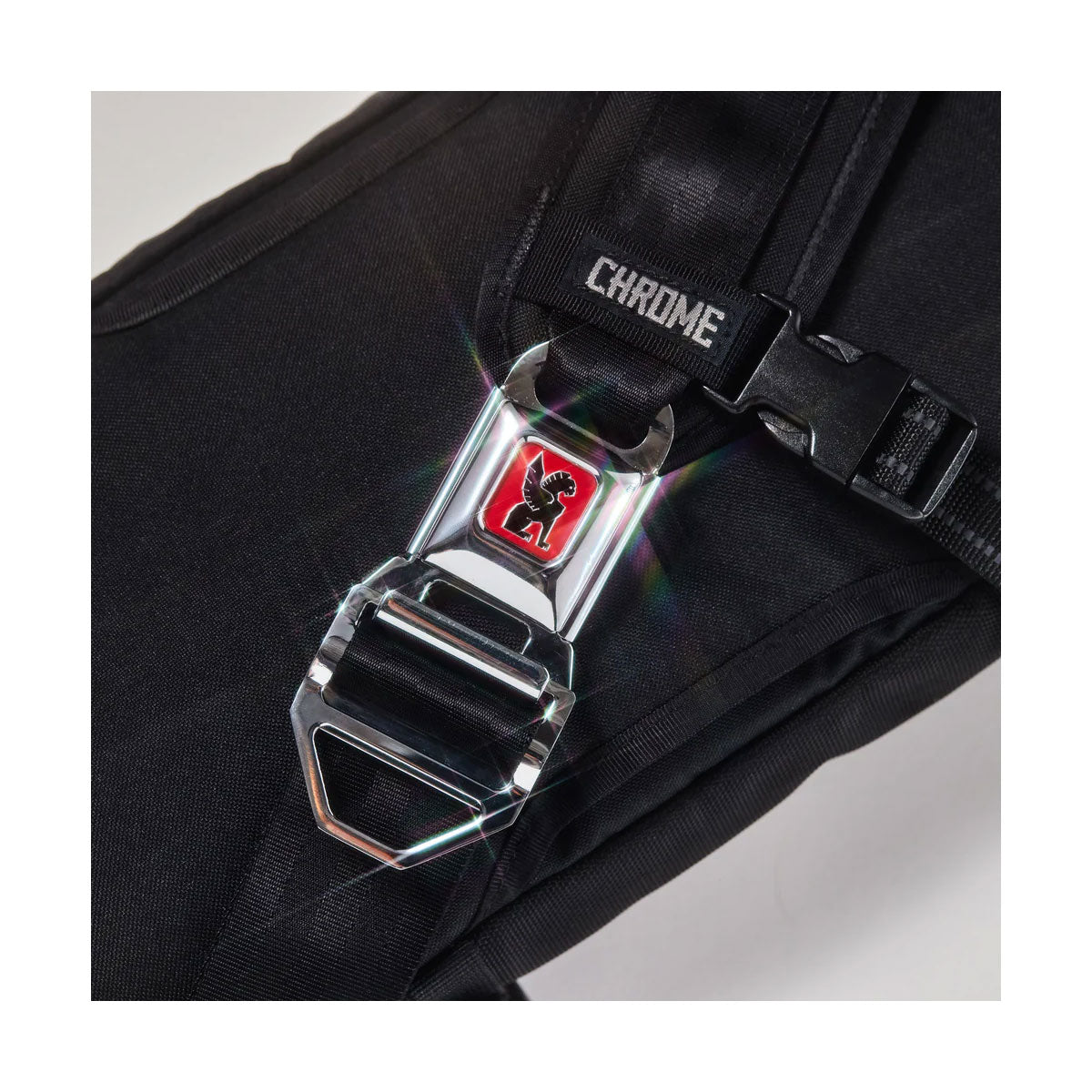[PO] Chrome Industries: Seatbelt Buckle MD (1.5") : Red