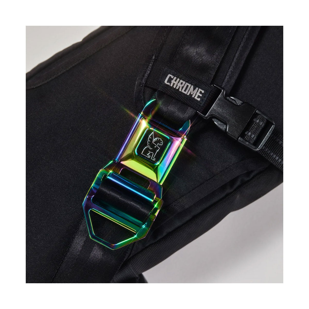 Chrome Industries: Seatbelt Buckle LG (2")