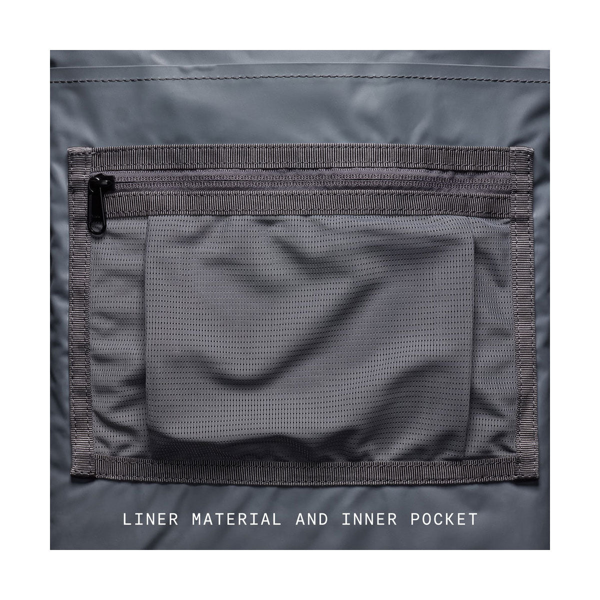 Chrome Industries : Barrage Cargo Bag 22L : Black