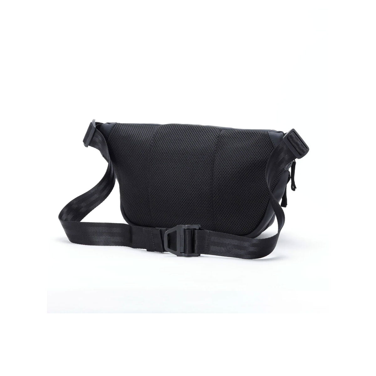 Chrome Industries : Bot Flap Sling 5L : Matte Black