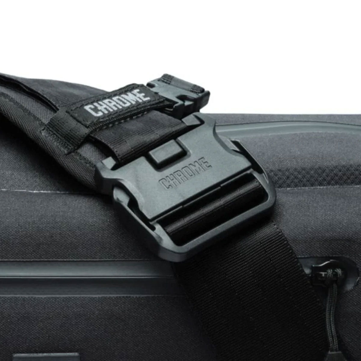Chrome Industries: 3 Point Buckle LG (2")
