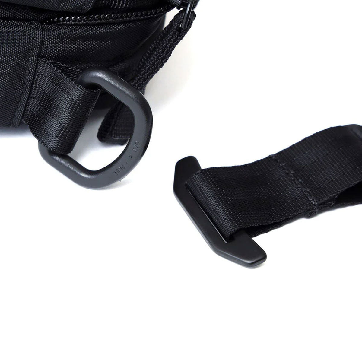 Chrome Industries : Pac Shoulder Pouch 3L : Matte Black