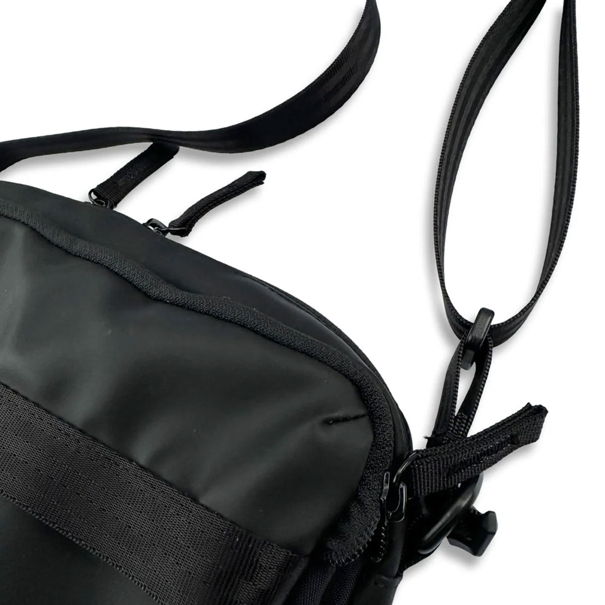 Chrome Industries : Pac Shoulder Pouch 3L : Matte Black