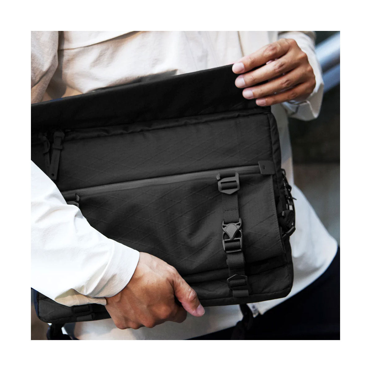 Code Of Bell : Apex Liner Max 2-Way Shoulder Bag