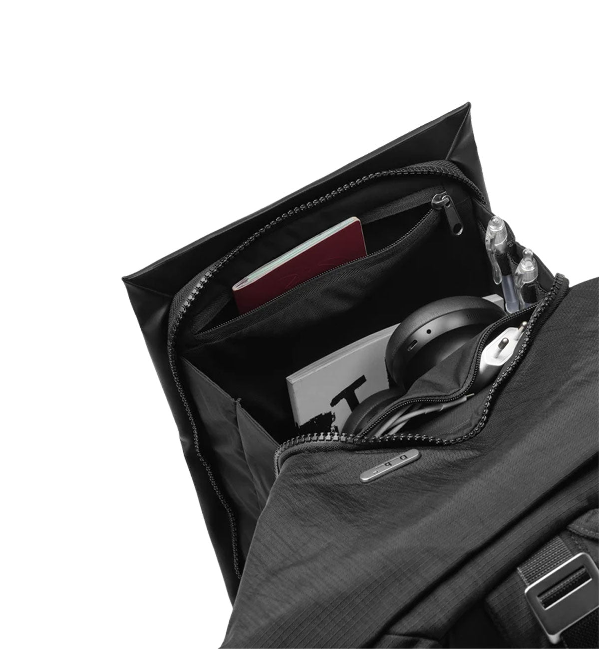 Db Journey : Entour Daypack 26L : Black Out