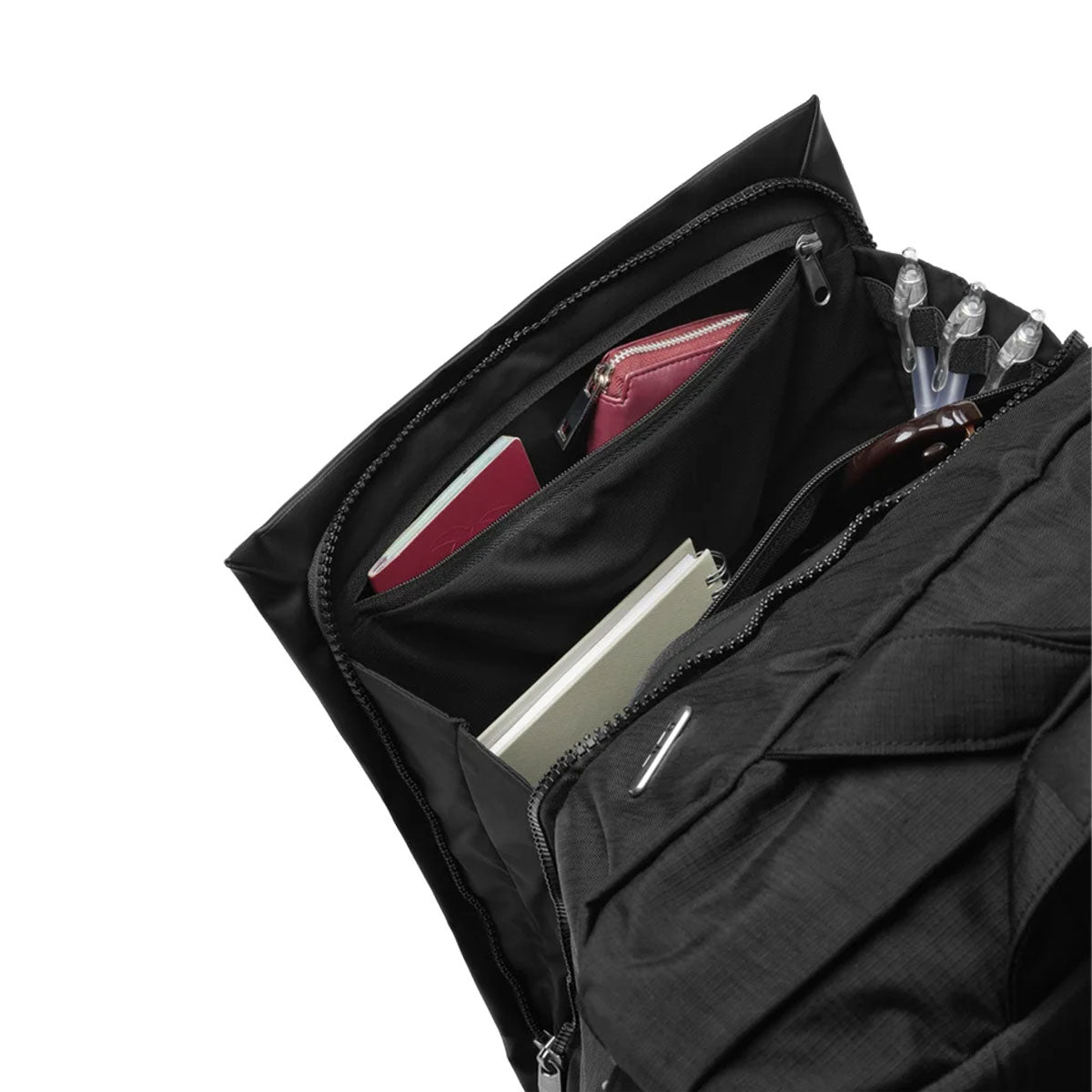 Db Journey : Entour Helmet Bag 32L : Black Out