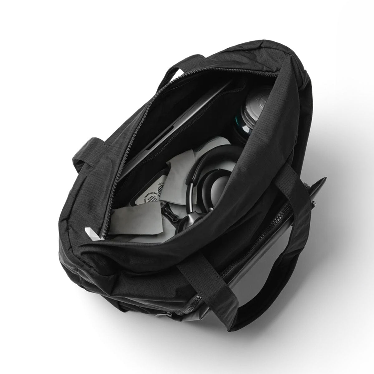 Db Journey : Entour Tote 22L : Black Out