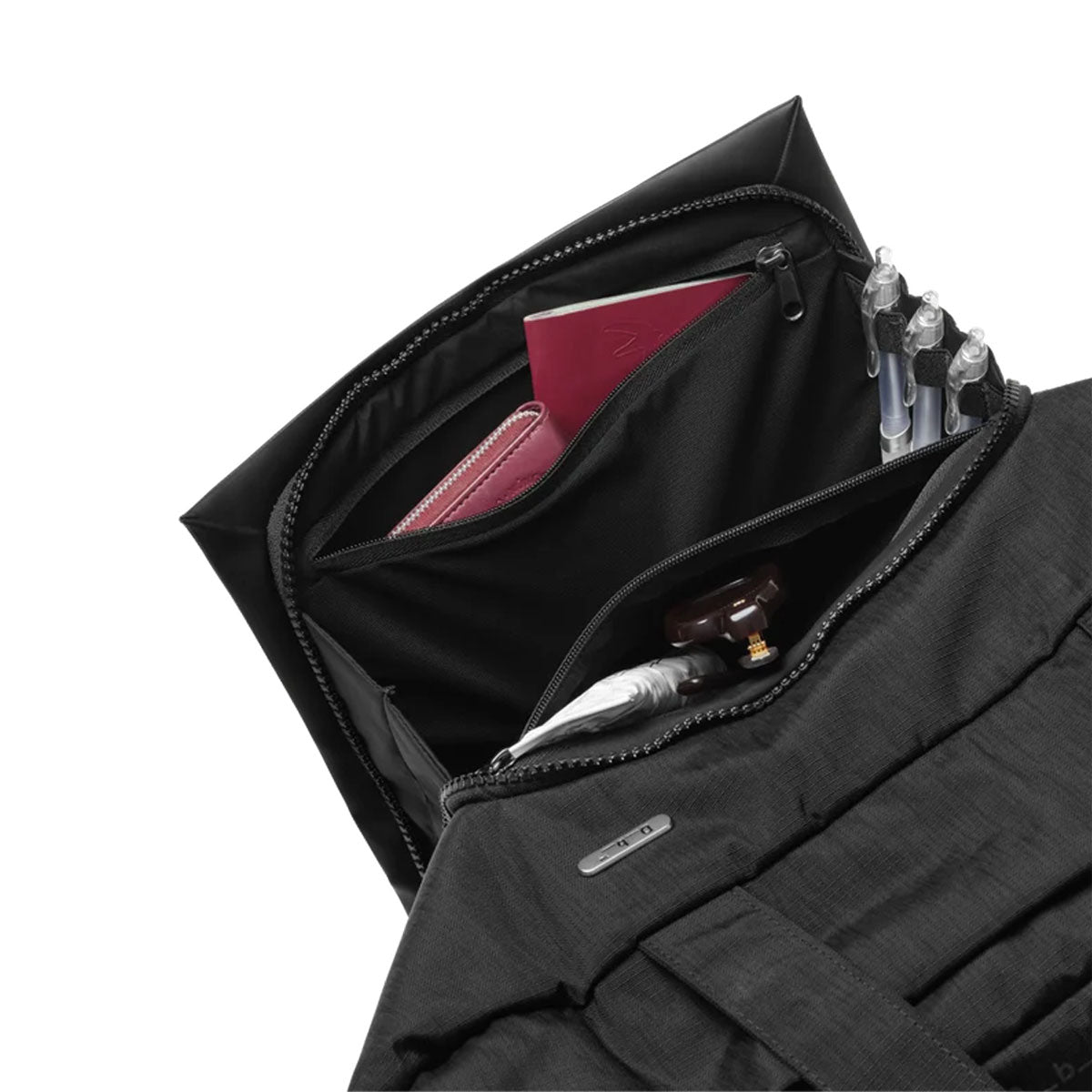 Db Journey : Entour Tote 22L : Black Out