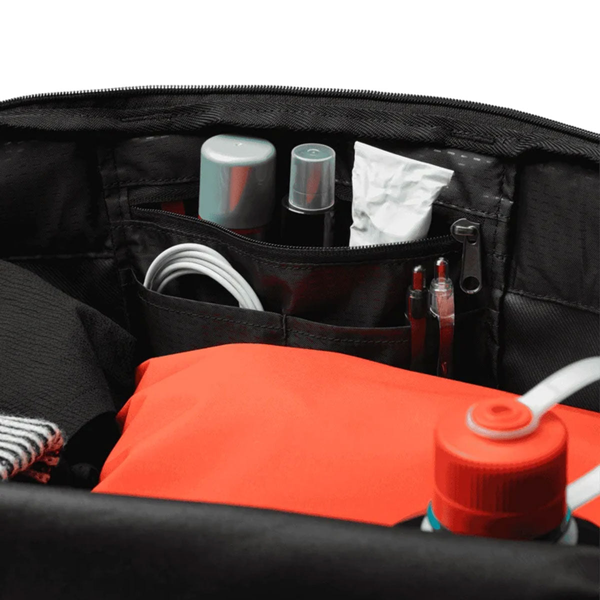 Db Journey : Hauler Gym Bag 30L : Black Out
