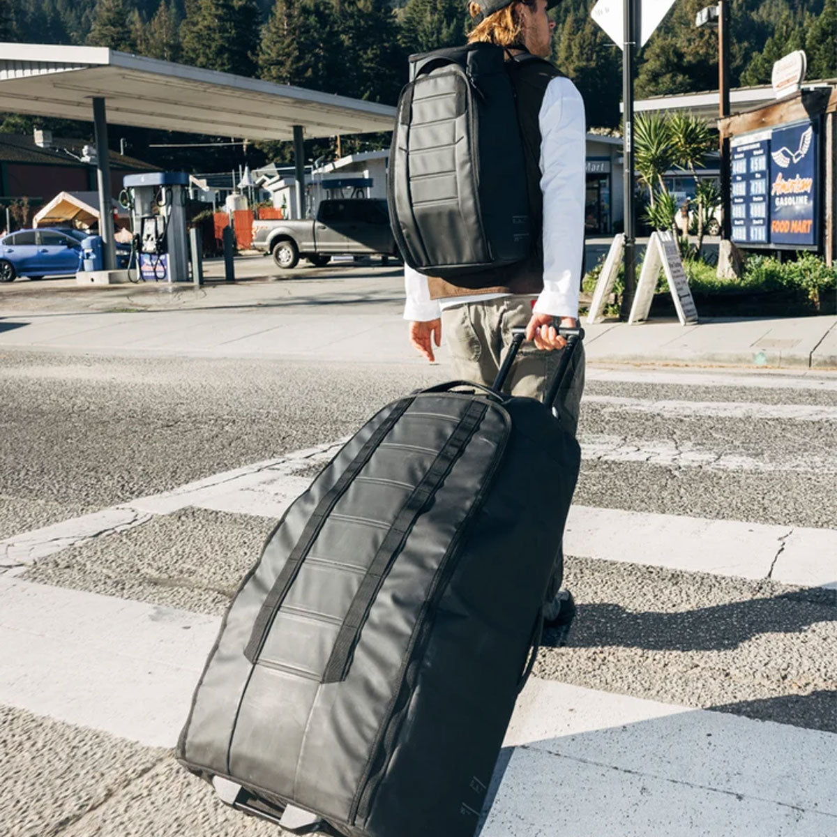 Db Journey : Hugger Roller Bag 90L : Black Out