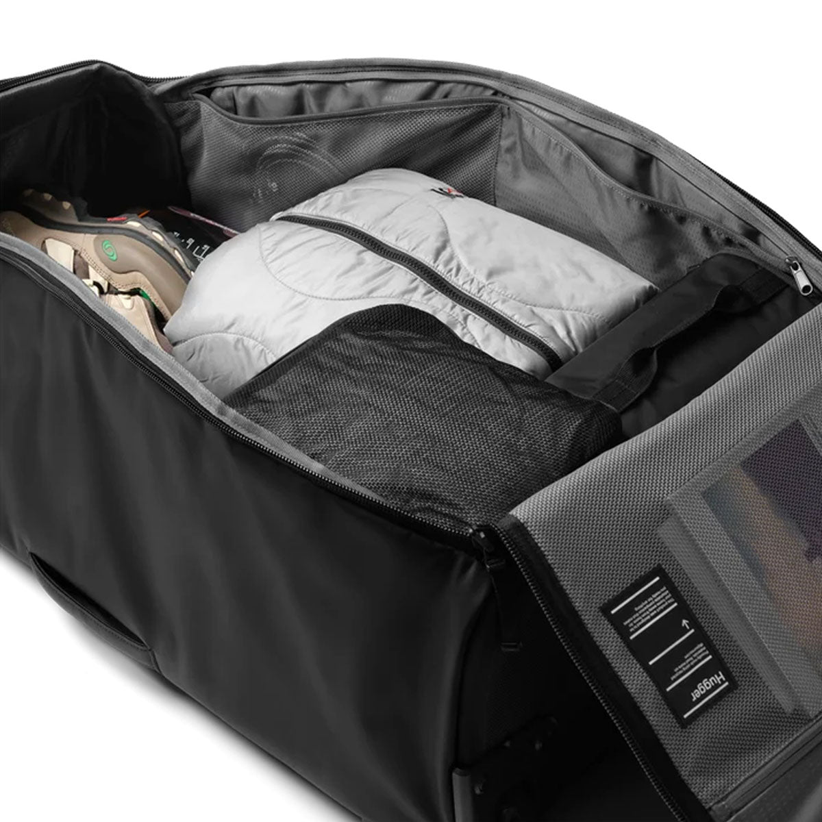 Db Journey : Hugger Roller Bag 90L : Black Out