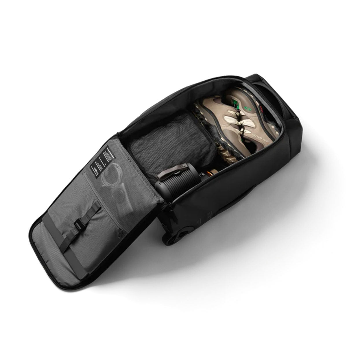 Db Journey : Hugger Roller Bag 40L Carry-on : Black Out