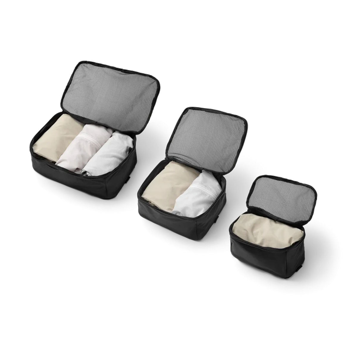Db Journey : Essential Packing Cube L (9L) : Black Out
