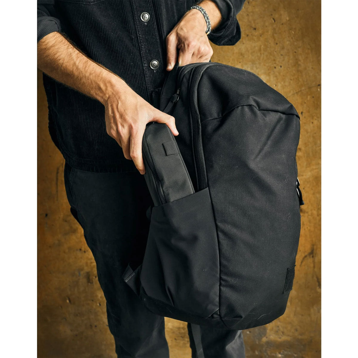 EVERGOODS : Civic Access Pouch 0.5 L : Solution Dyed Black