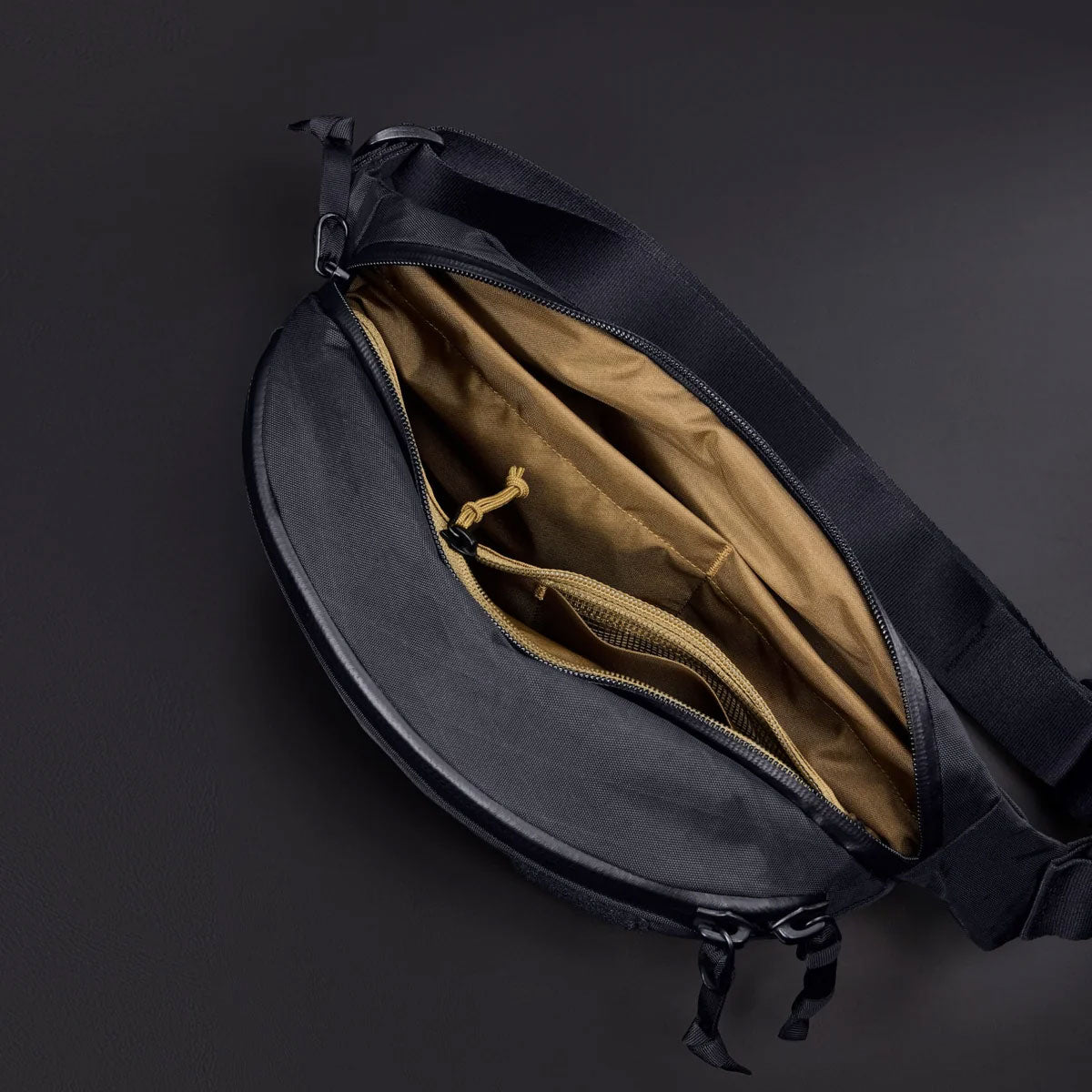 EVERGOODS : Civic Access Sling 2L (V2) : Xpac Black Coyote