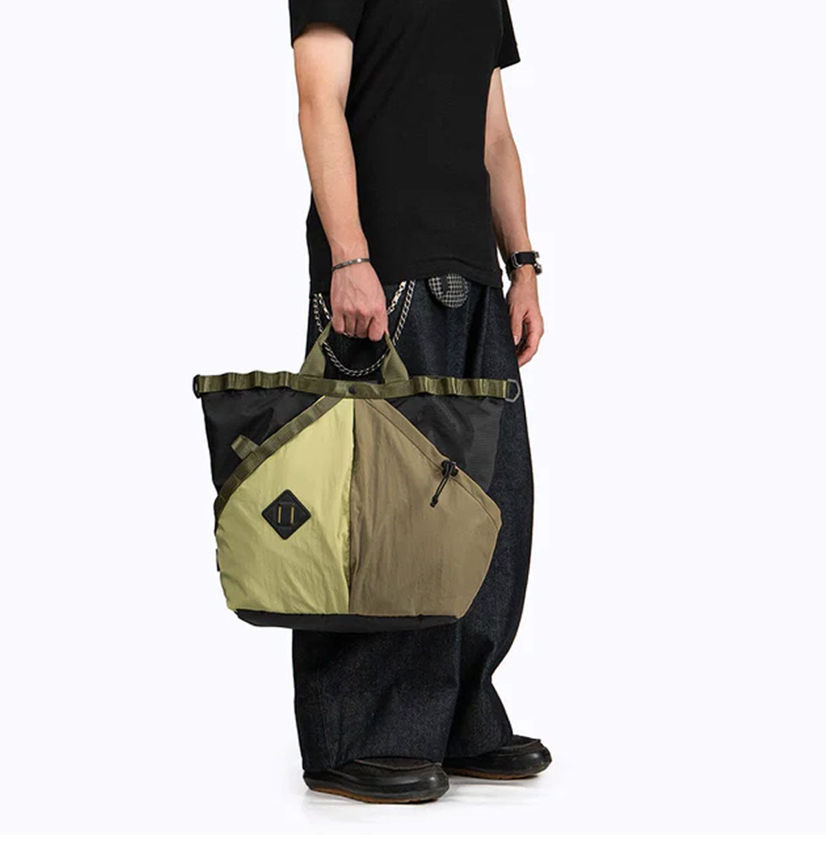 Packett Packers Dover Sling Phantom | Shape-Shifting 14L Sling Bag