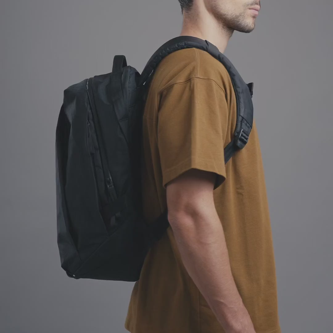 バッグ ABLE CARRY Daily Plus X-Pac NAVY Daily Plus - X-Pac - 21L – Rove Goods