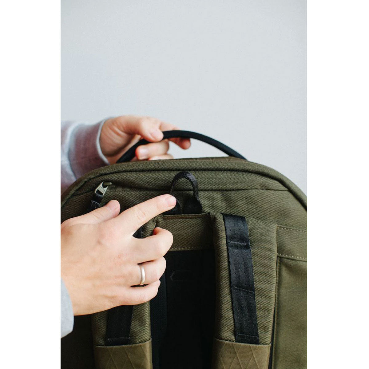 Able Carry : Max Backpack : Earth Green