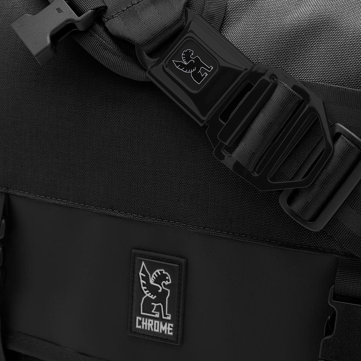 [PO] Chrome Industries : Citizen 24L Messenger Bag : All Black