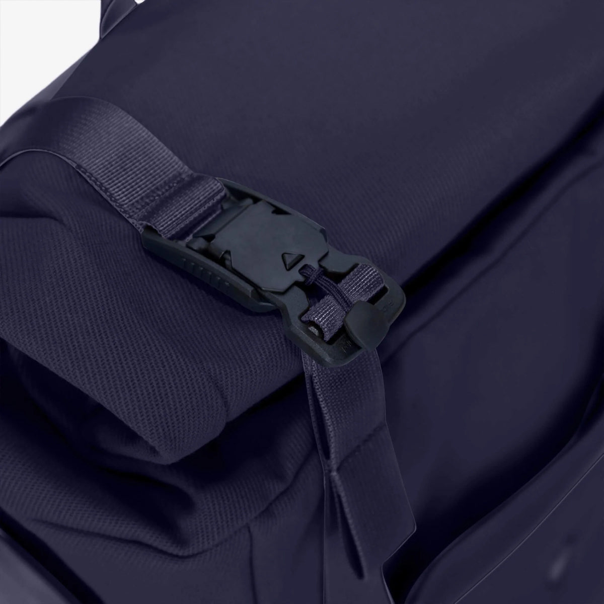 Langly : Weekender Backpack With Camera Cube : Navy